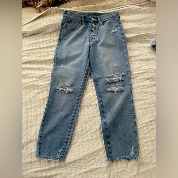 NWOT‎ Free People 5 Button High Waisted Distressed Straight Jean size 29 - Picture 2 of 5
